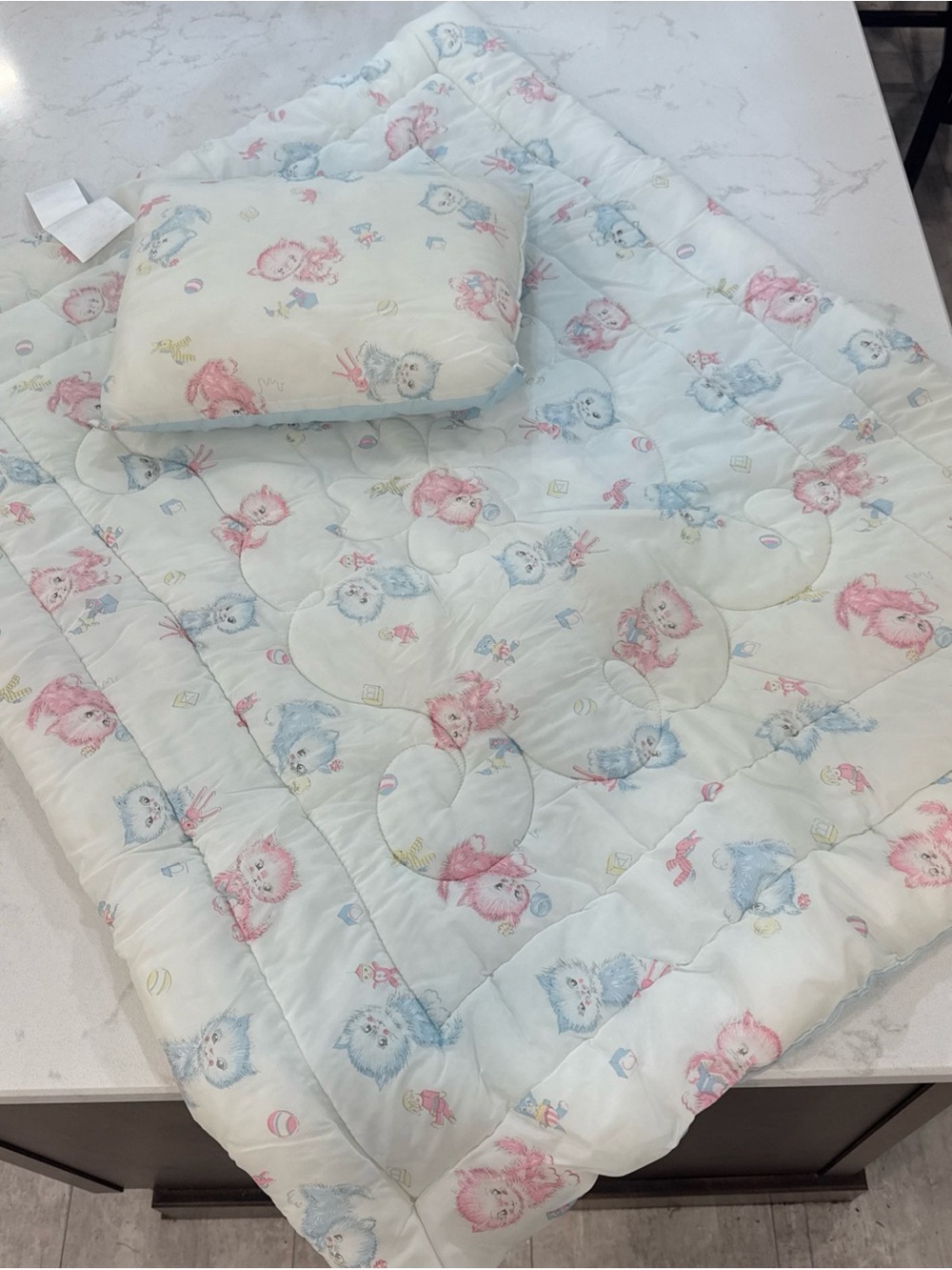 Vintage Dacron kitty cat print pink blue baby quilt and pillow 31”x40”